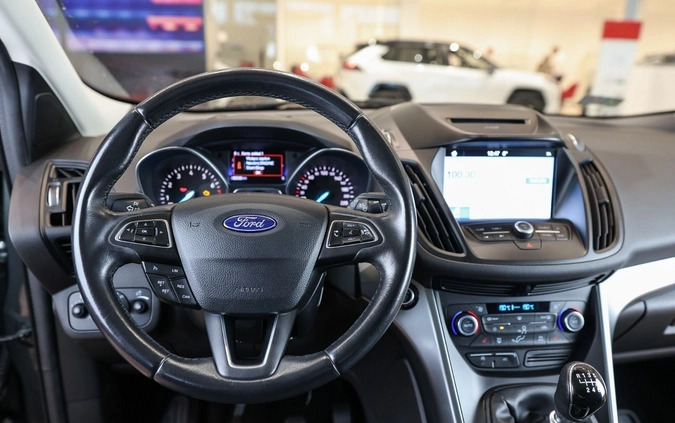 Ford Kuga cena 79850 przebieg: 82535, rok produkcji 2017 z Kalisz małe 596
